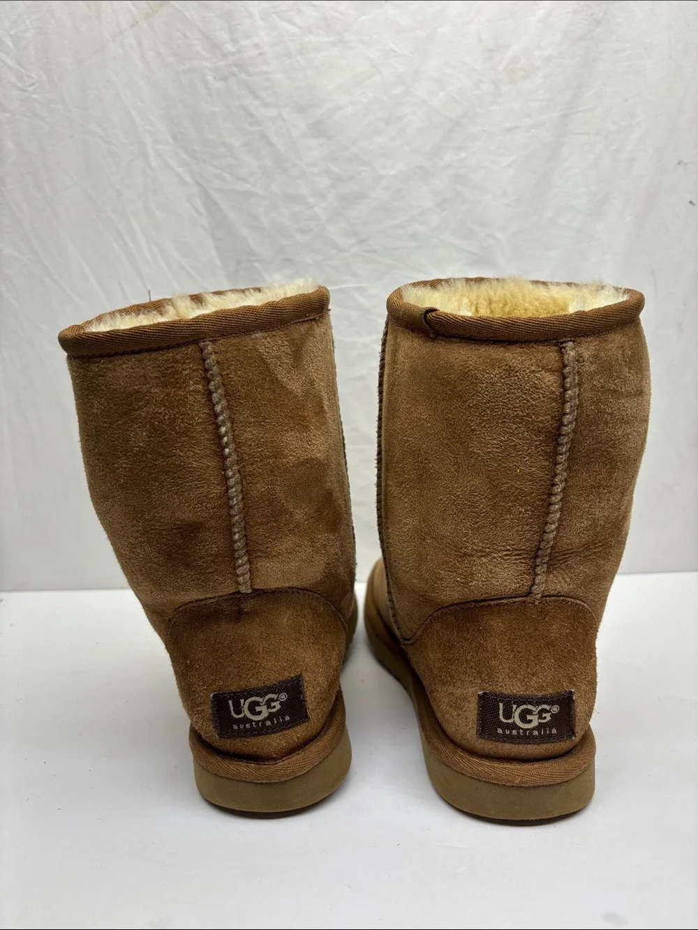 UGG Classic Short Boots, SZ 6 women’s, box 51